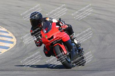 media/Apr-15-2022-Apex Assassins (Fri) [[9fb2e50610]]/Trackday Level 2/Session 2/Turns 9 and 10 Set 1/